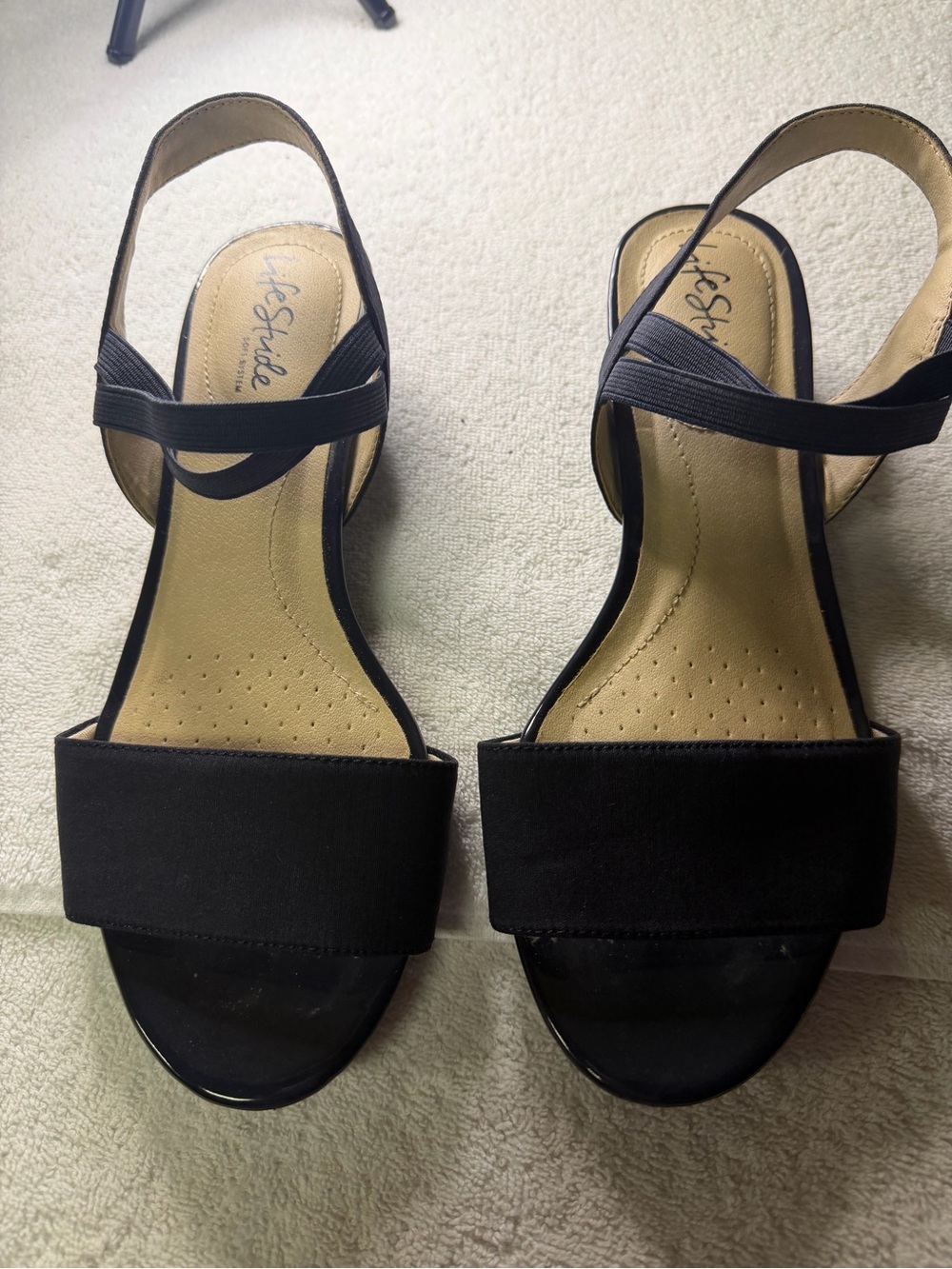 Life Stride Black Women's Open-Toe Slingback Sandals size 8 wide ankle wrap
